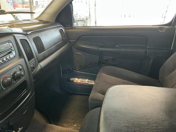 2003-dodge-1500-image-19