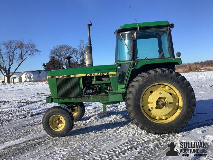 john-deere-4240-image-8
