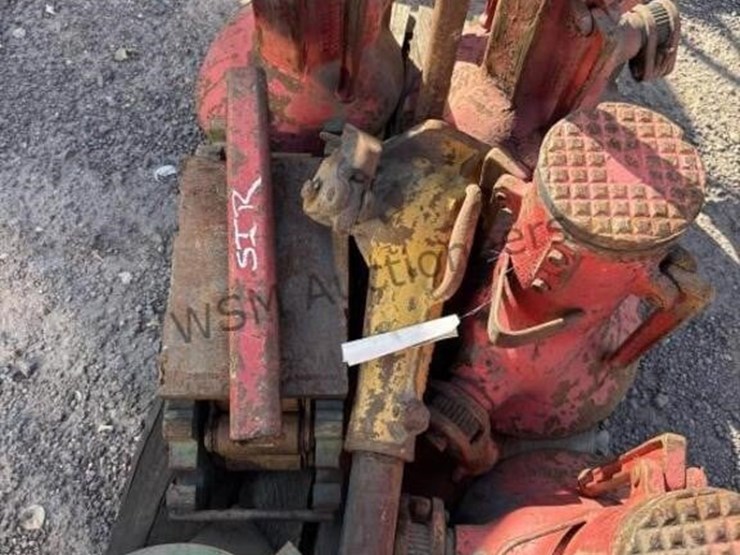 pallet-of-asst-jack-stand-and-jacks-image-9