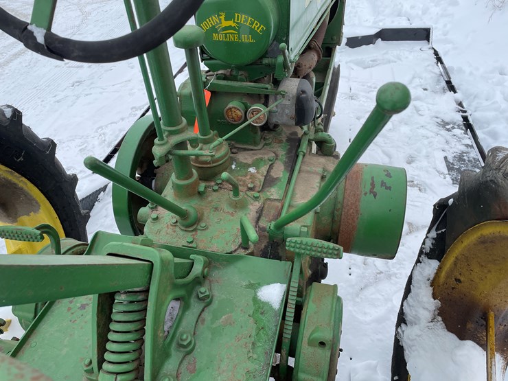 john-deere-b-image-30