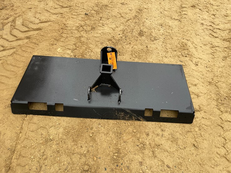 #2545-•-new-pinnacle-heavy-duty-do-all-receiver-hitch-skid-steer-plate-with-chain-hooks-image-2