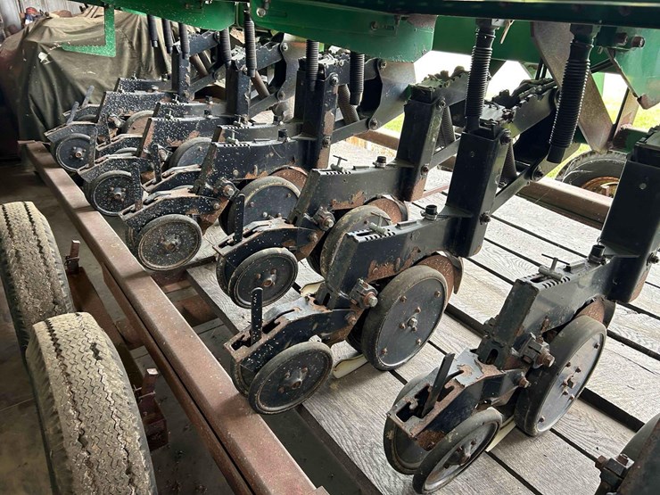 great-plains-solid-stand-2020-image-6