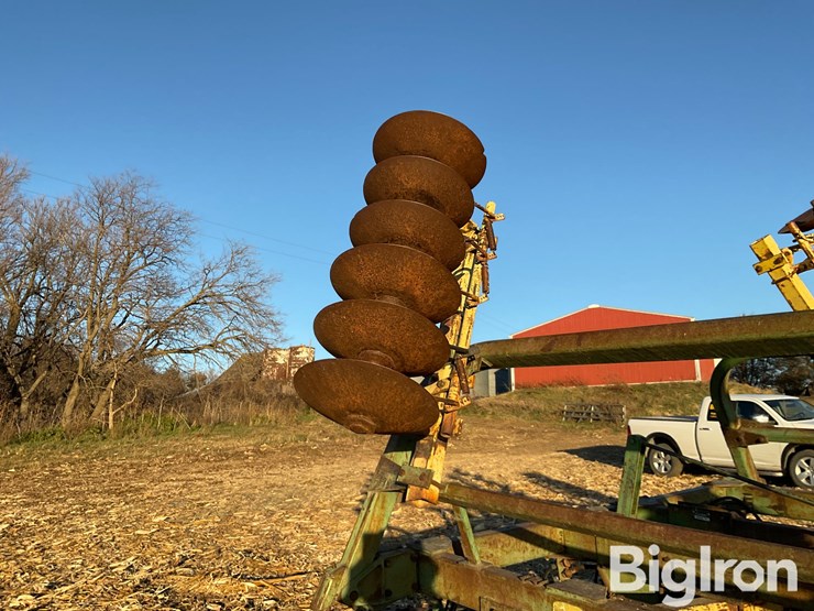 john-deere-230-image-18