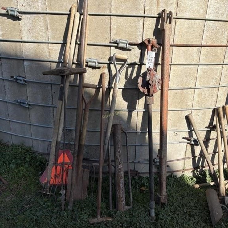 Wagon Toque & Yard Tools