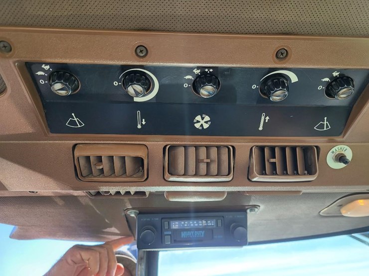 john-deere-4450-image-63