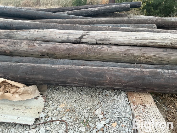 wood-posts-image-10