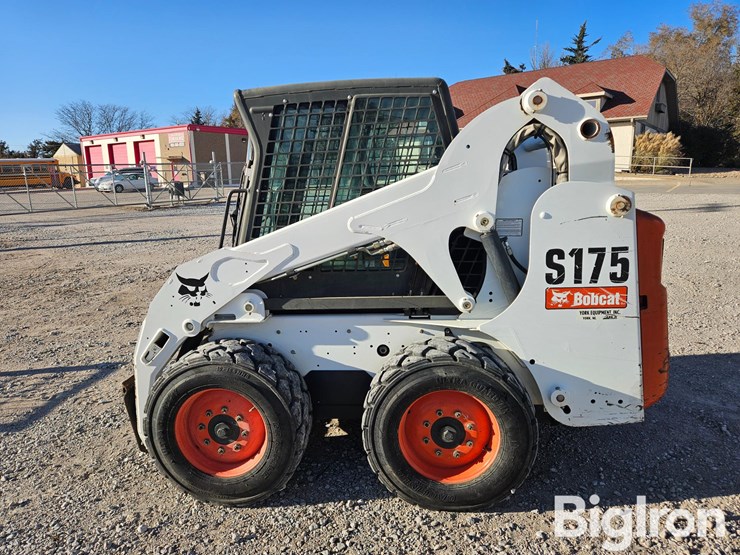 2011-bobcat-s175-image-8