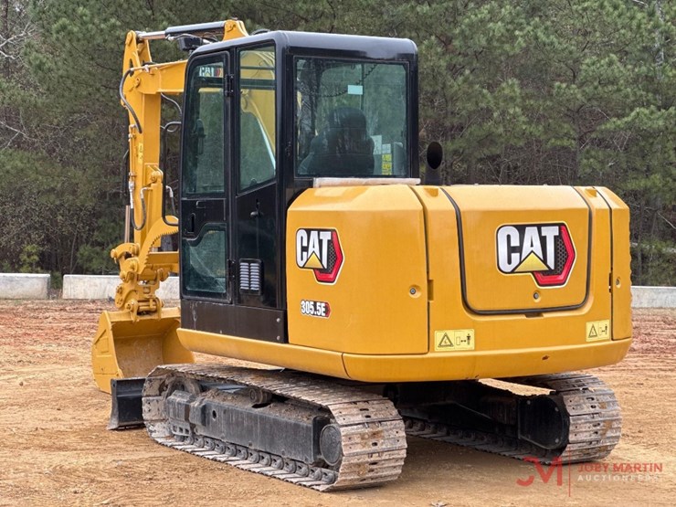 caterpillar-305.5e-image-1