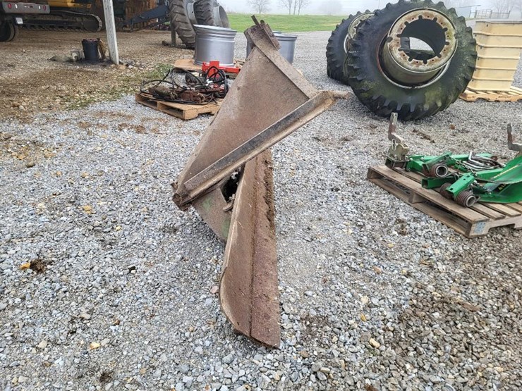 john-deere-8-image-8