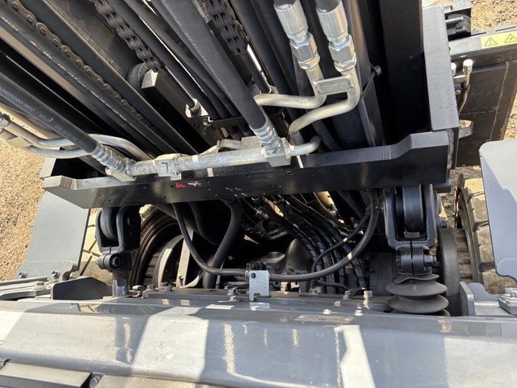 2020-toyota-8fg35u-image-14