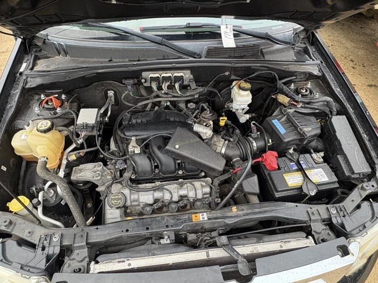 ford-escape-xlt-image-15