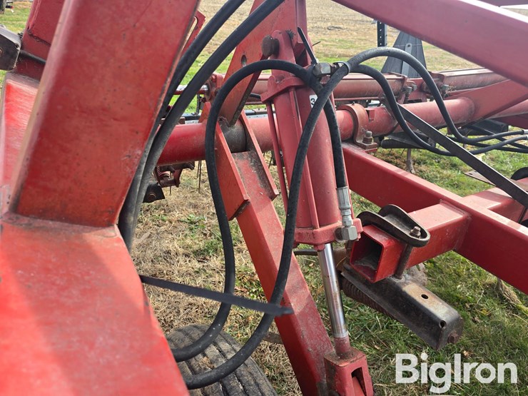 case-ih-4800-image-19