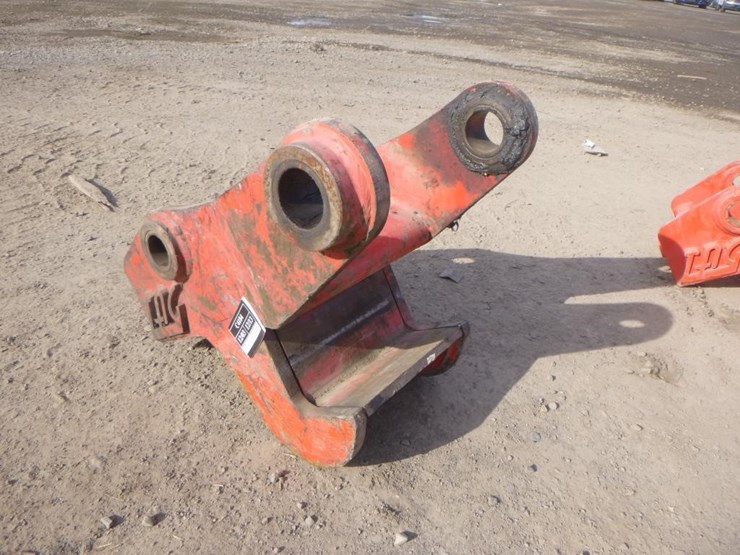 caterpillar-440-image-2