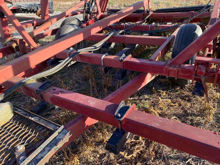 case-ih-4300-image-33