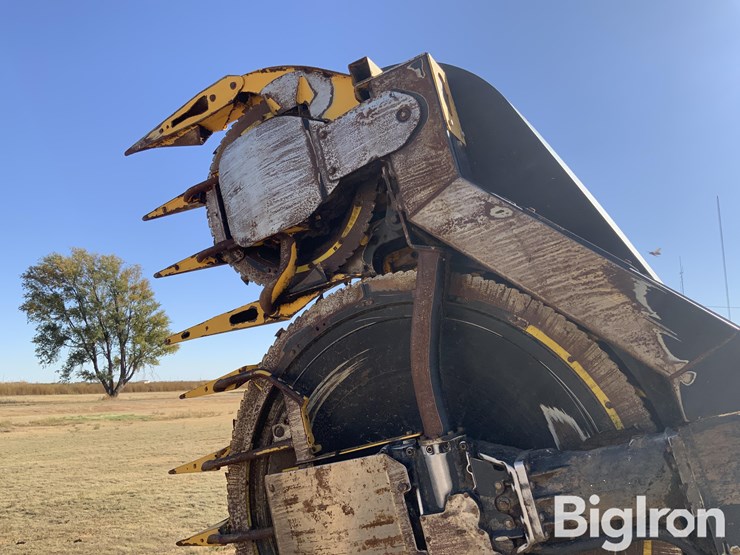 2018-new-holland-750bfia-image-19