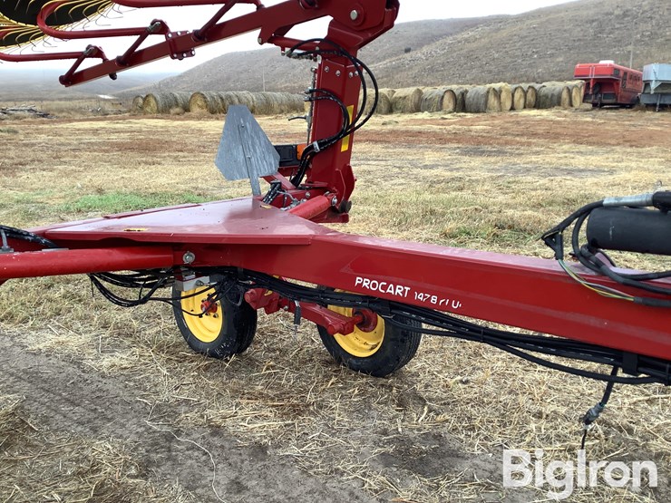 2018-new-holland-14-image-17