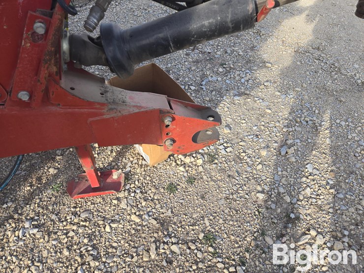 new-holland-688-image-9