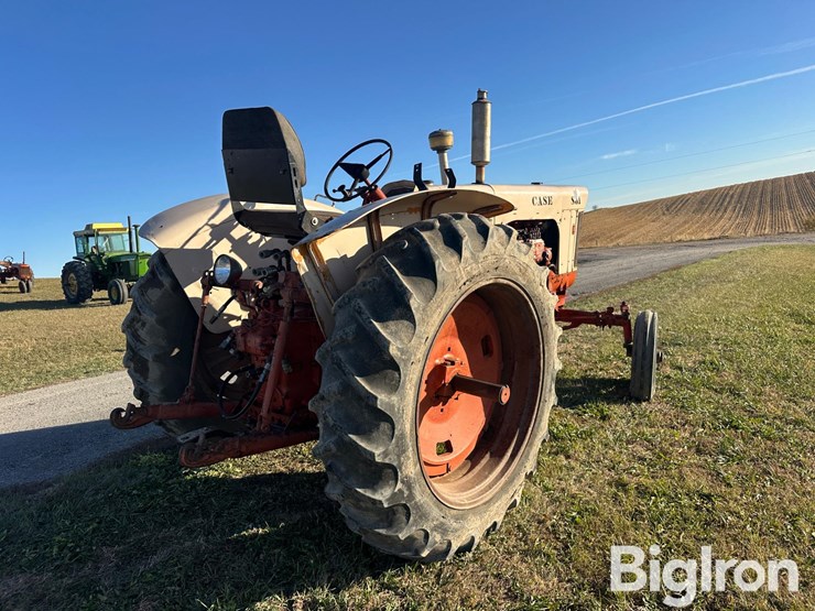 j-i-case-830-image-7