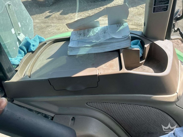 john-deere-6135e-image-20