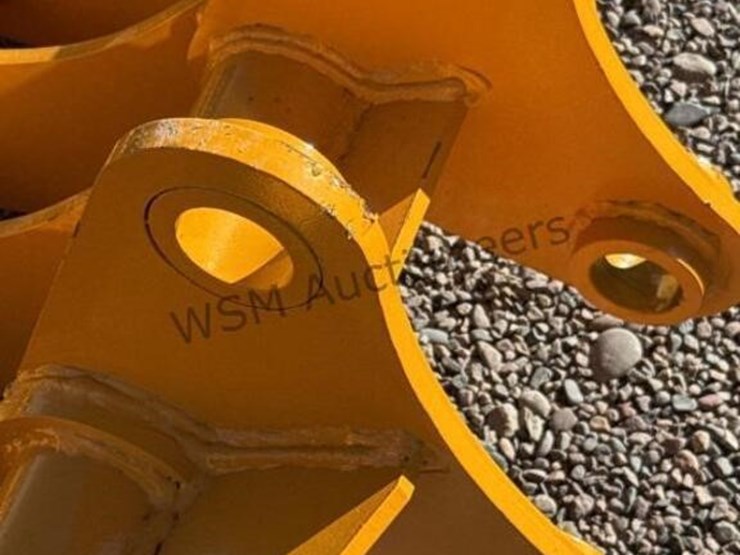 caterpillar-305-image-5