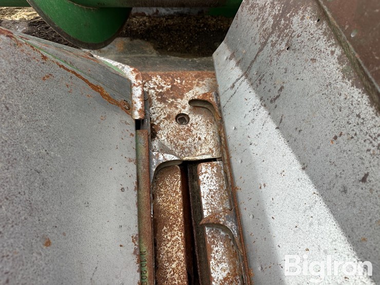 john-deere-443-image-16