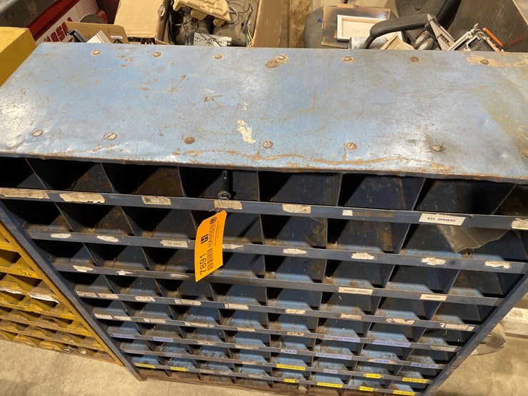 #7891-•-metal-bolt-bin-image-6