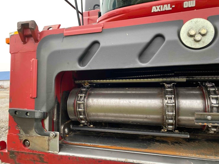 case-ih-8010-image-17