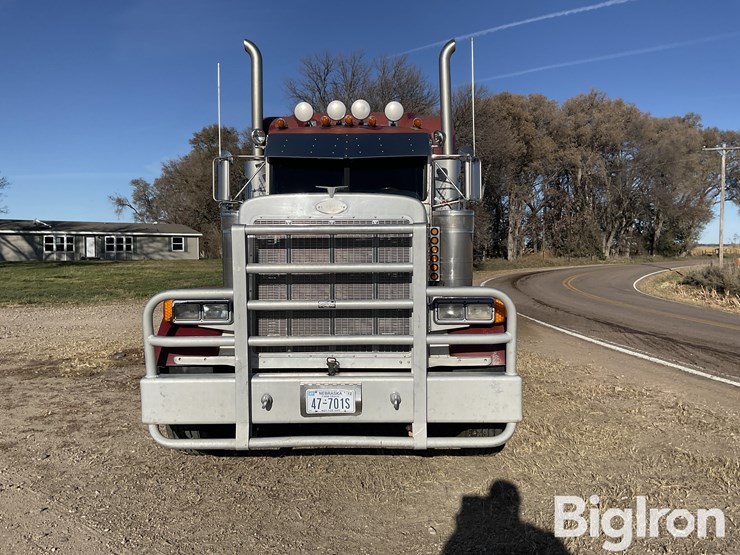 2005-peterbilt-379-image-2