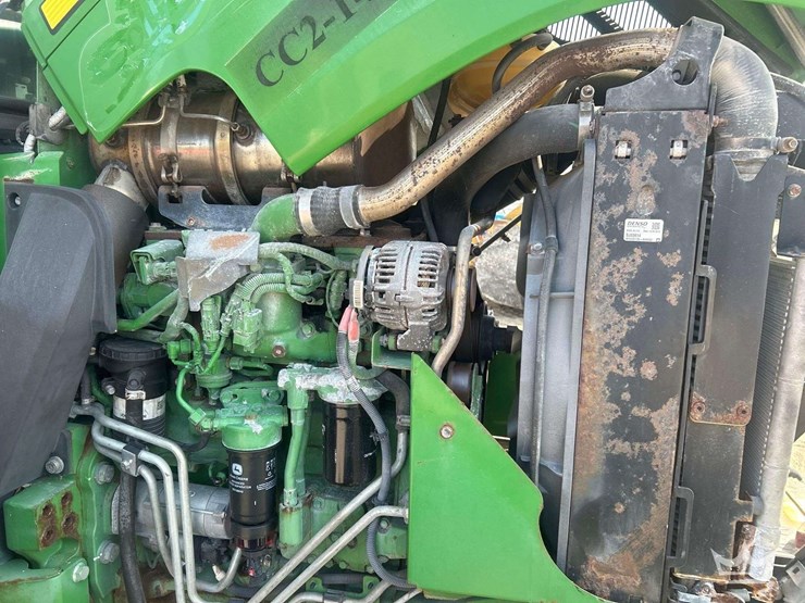 john-deere-6135e-image-7