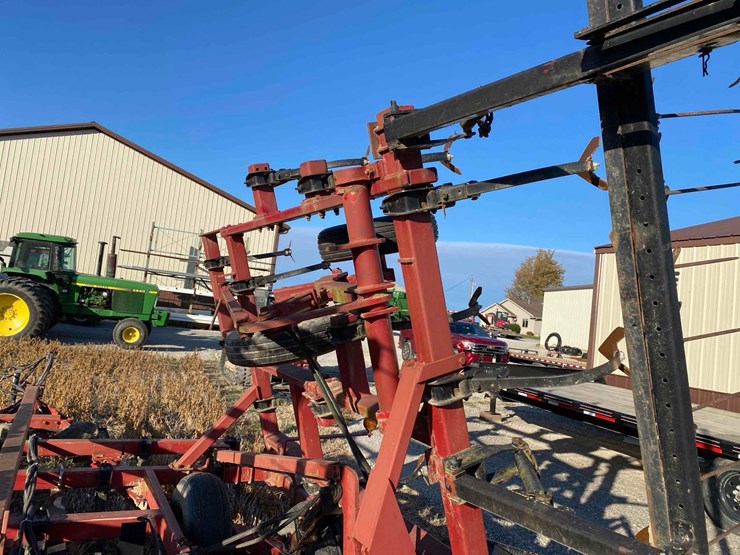 case-ih-4300-image-15