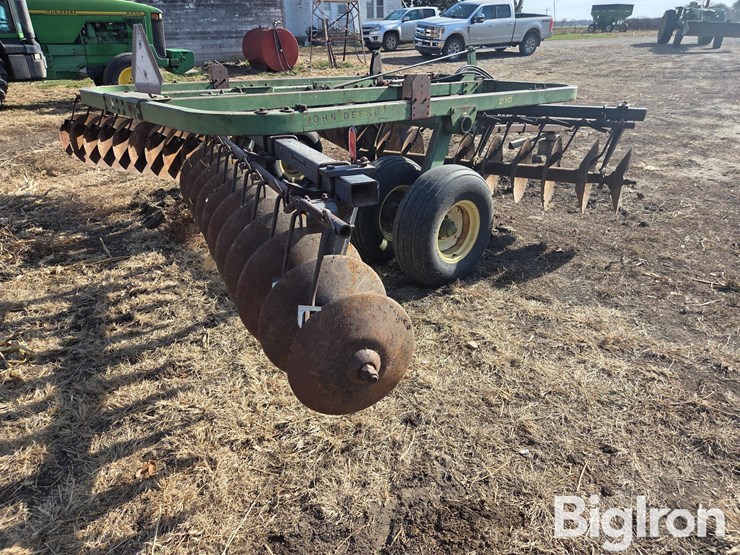 john-deere-210-image-5