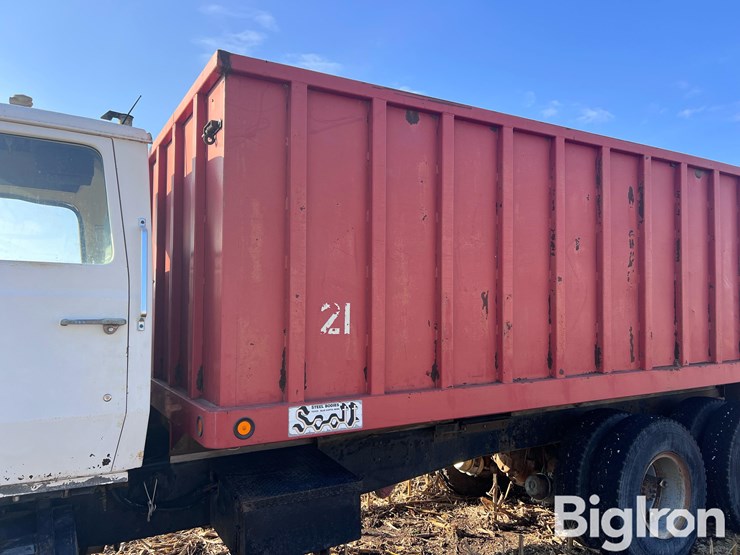 ford-lt8000-image-14