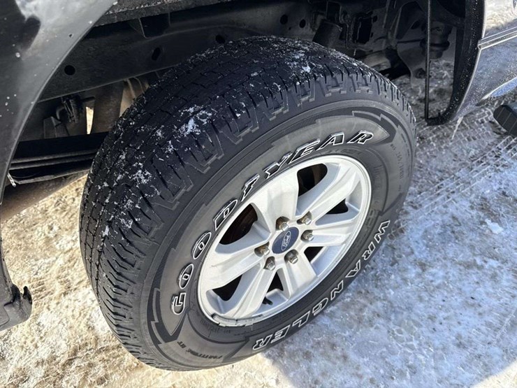 2010-ford-f150-xlt-image-21