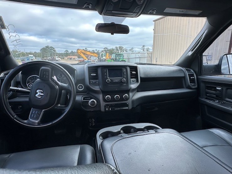 2022-dodge-ram-2500-image-30