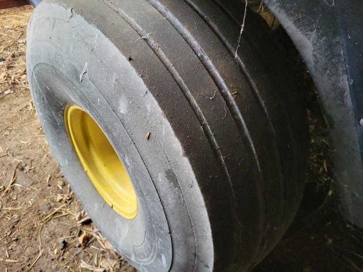 1997-new-holland-590-image-24