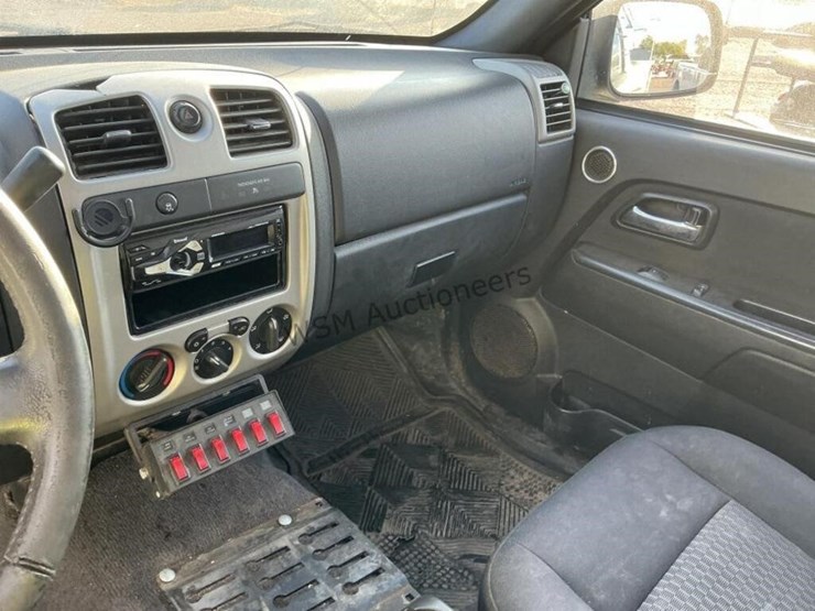 2009-chevrolet-colorado-image-16