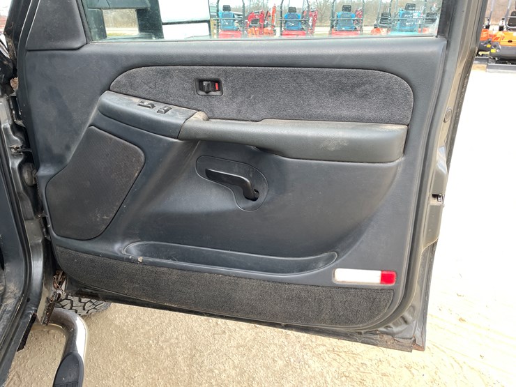 chevrolet-silverado-1500hd-image-52