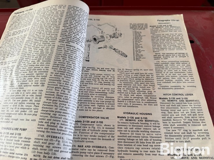 i&t-shop-service-white-parts-book-image-3