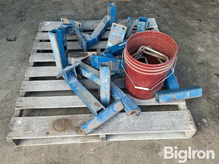 kinze-row-unit-mounts-image-6