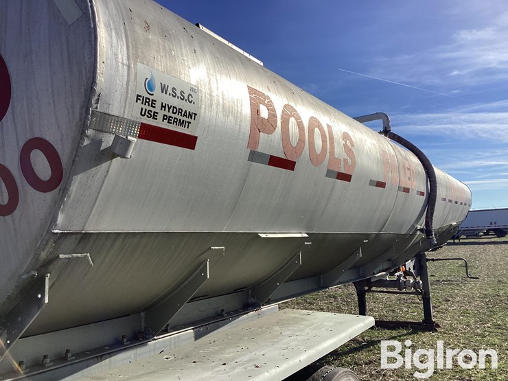 1965-standard-steel-36’-aluminum-t/a-water-tanker-trailer-image-18