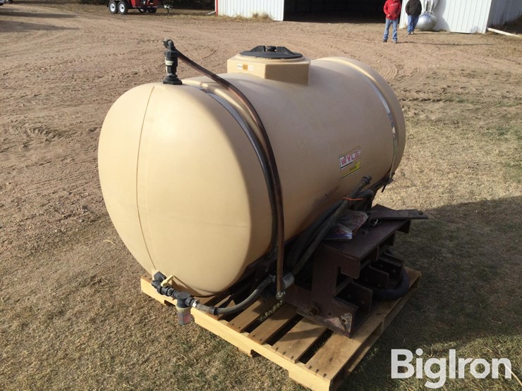 wylie-front-mount-liquid-fertilizer-tank-image-9
