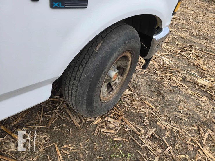 1994-ford-f150-xl-image-13