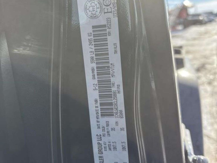 2012-jeep-wrangler-image-27