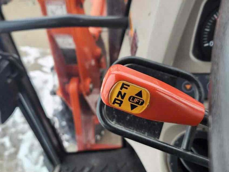 kubota-m7060-image-15