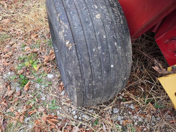 new-holland-664-image-23