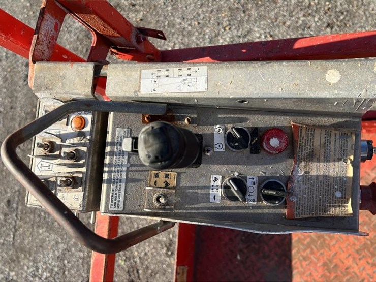 skyjack-sj8850rt-image-38