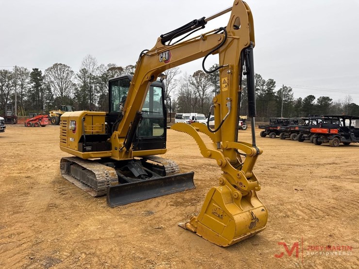 caterpillar-305.5e-image-3