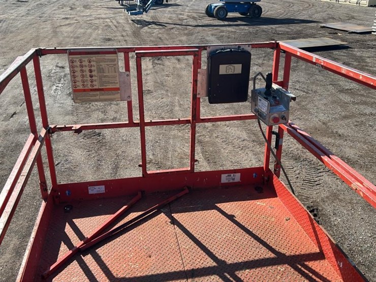 skyjack-sj7135rt-image-34