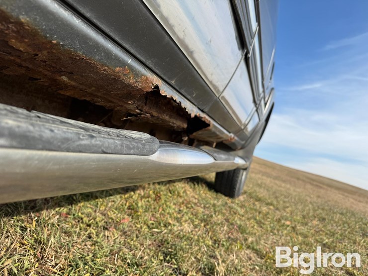 2002-chevrolet-2500-image-14