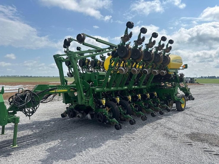 john-deere-1790-image-1